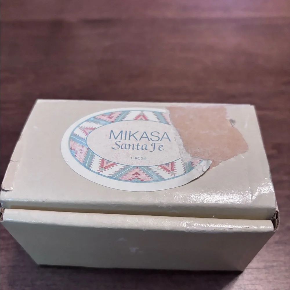 Mikasa add touch